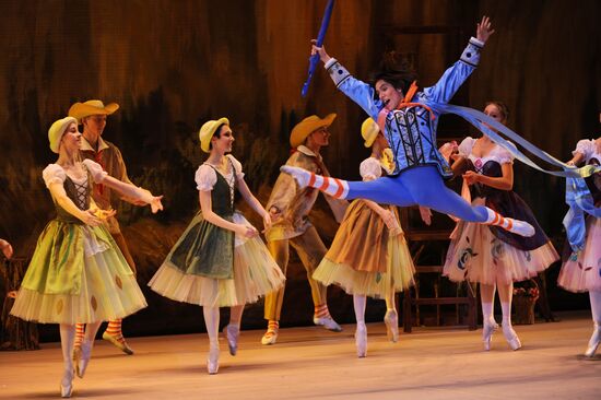 Vain Precautions ballet directed by Yuri Grigorovich