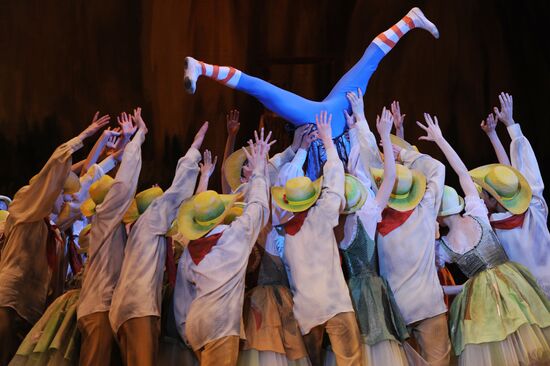 Vain Precautions ballet directed by Yuri Grigorovich