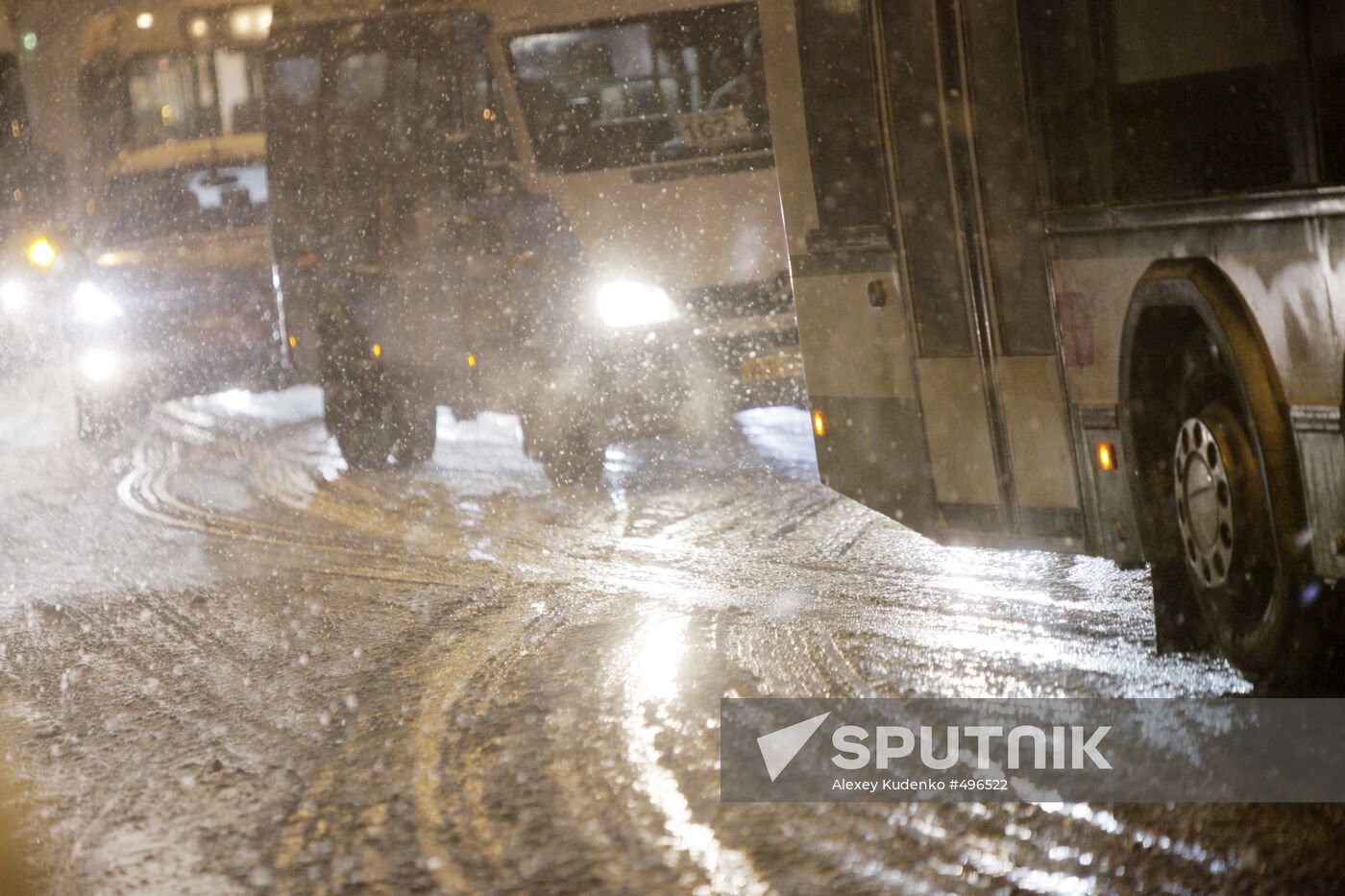 Weather related traffic difficulties