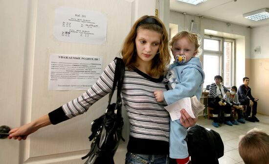 Chidren treated for flu and viral infections