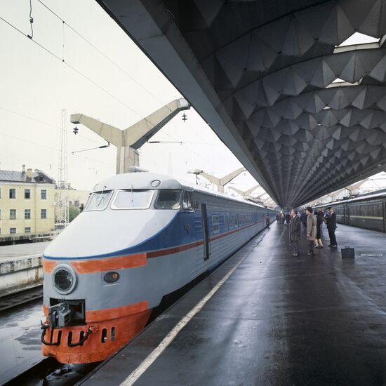 Electric train "Russian Troika ER-200"