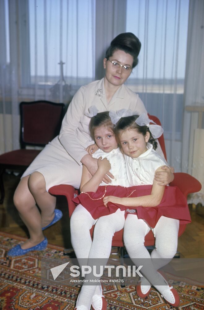 Valentina Gagarina with daughters Yelena and Galina