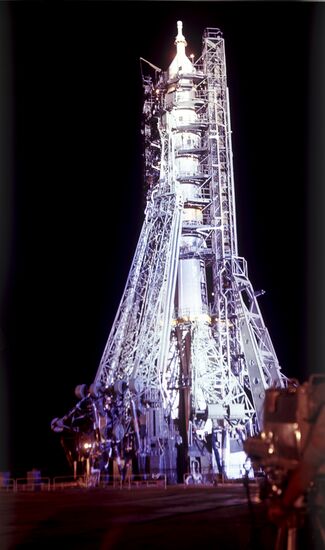 Space ship Soyuz-15
