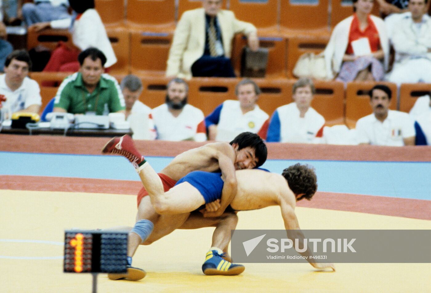 Zhaksilik Ushkempirov and Pavel Kristov