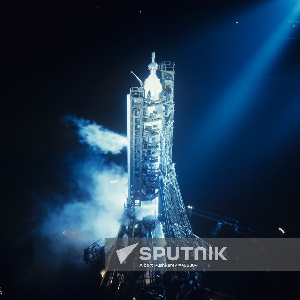 Boost rocket with space ship Soyuz-10