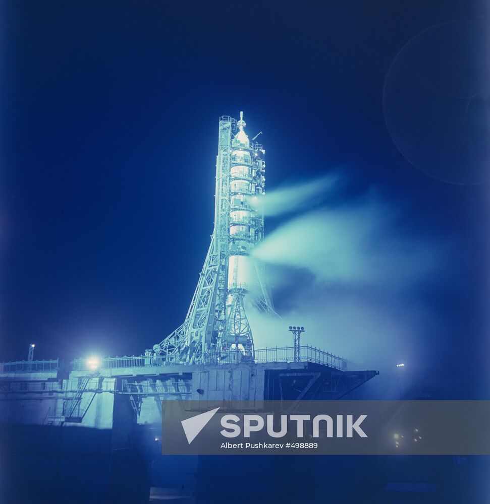 Boost rocket with space ship Soyuz-10
