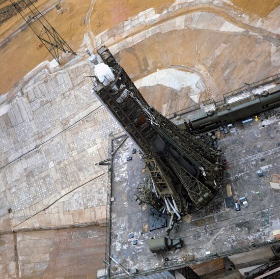 Boost rocket with space ship Soyuz-10