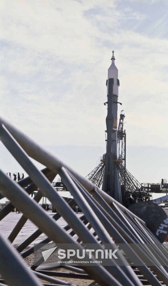 Space ship Soyuz-14