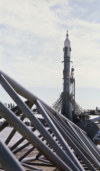 Space ship Soyuz-14