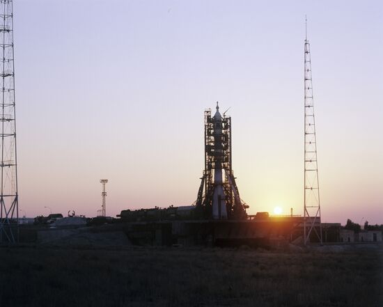 Space ship Soyuz-14