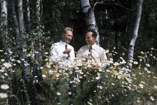 Gennady Sarafanov and Lev Demin