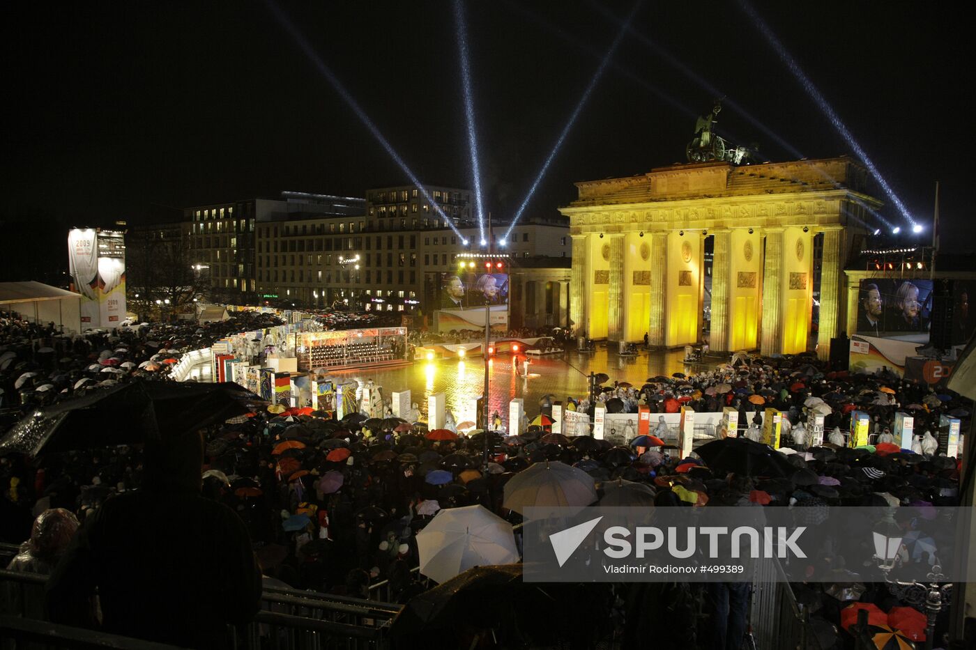 20th anniversary of fall of Berlin Wall