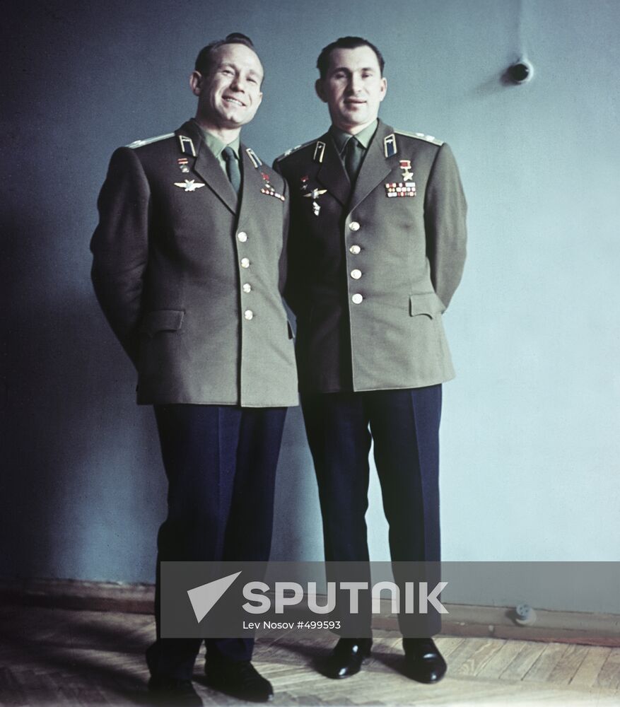 Heroes of the Soviet Union Alexei Leonov and Pavel Belayev