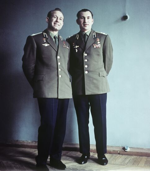 Heroes of the Soviet Union Alexei Leonov and Pavel Belayev