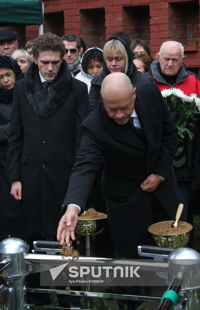 Funeral of actress Alyona Bondarchuk