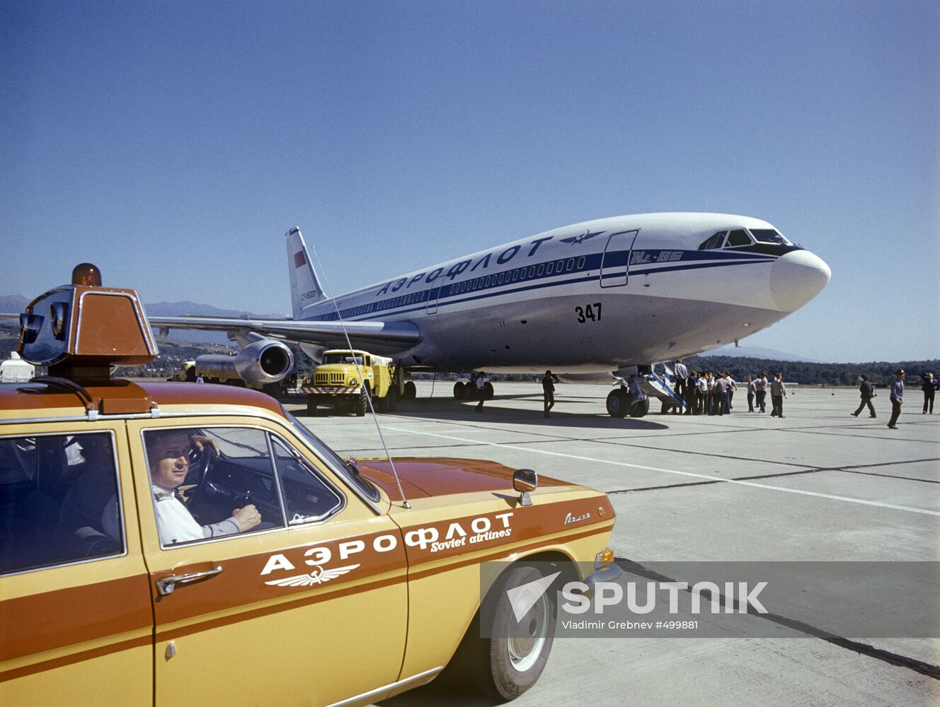Soviet 'airbus' Il-86