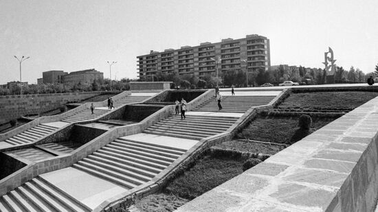 SUMGAIT PRIMORSKY BOULEVARD STAIRS