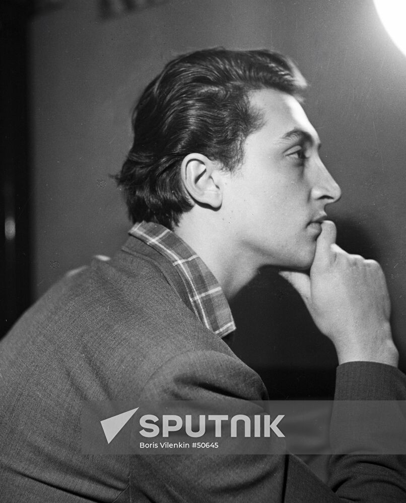 ACTOR KOZAKOV