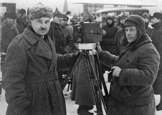 CAMERAMEN REVOLUTION VARGES NOVITSKY