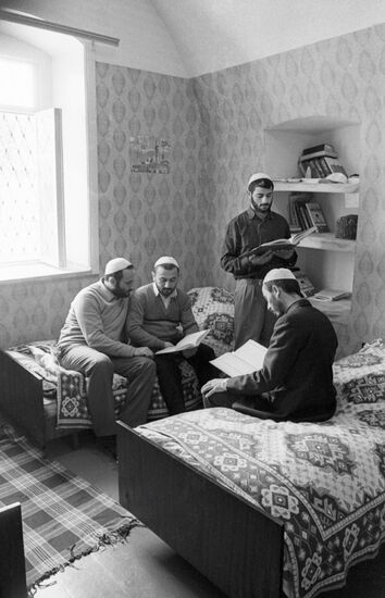 MEDRESE STUDENTS