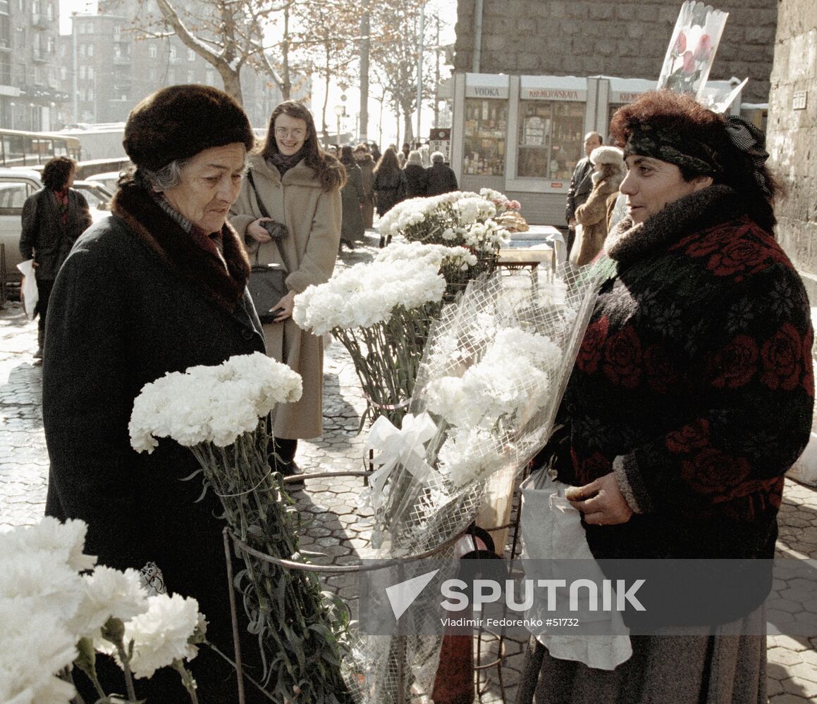 FLOWERS SALE