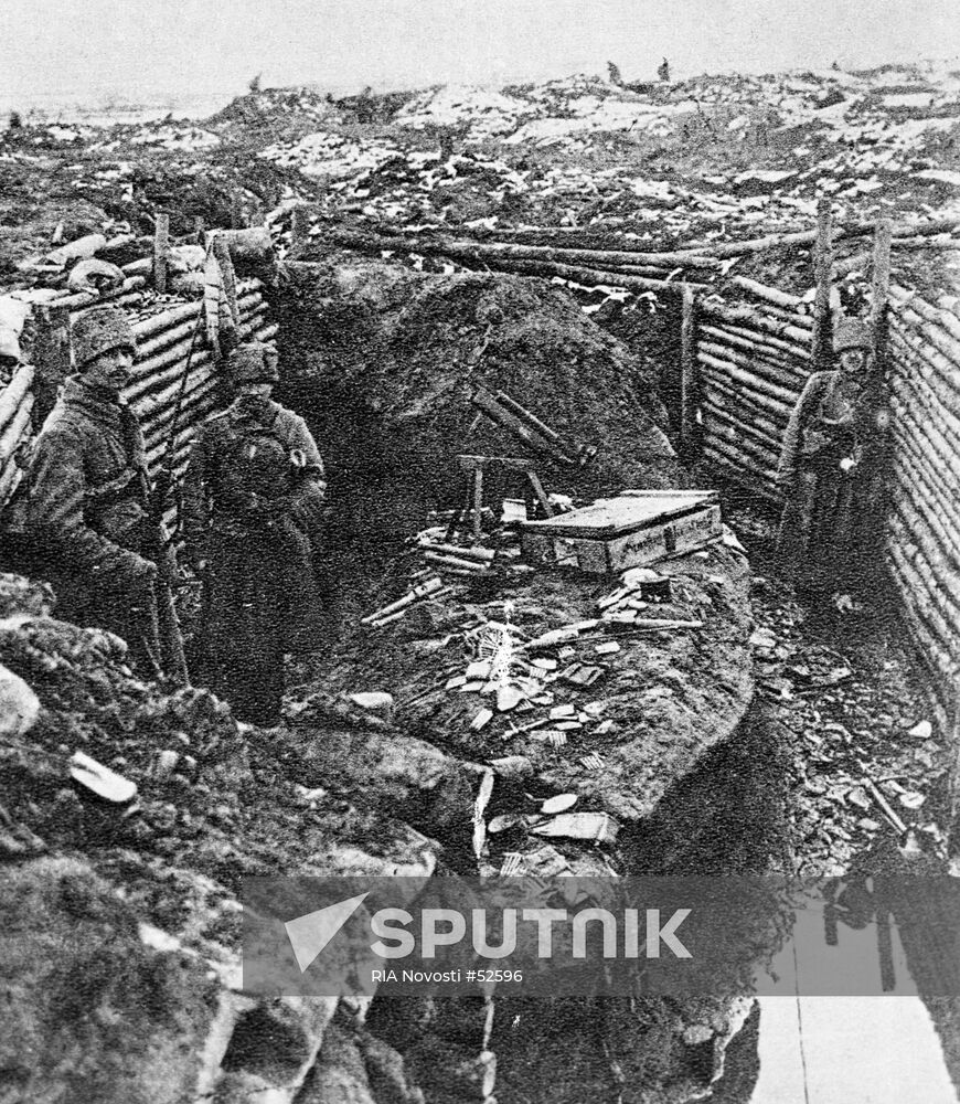 SOLDIERS CAPTURE TRENCHES