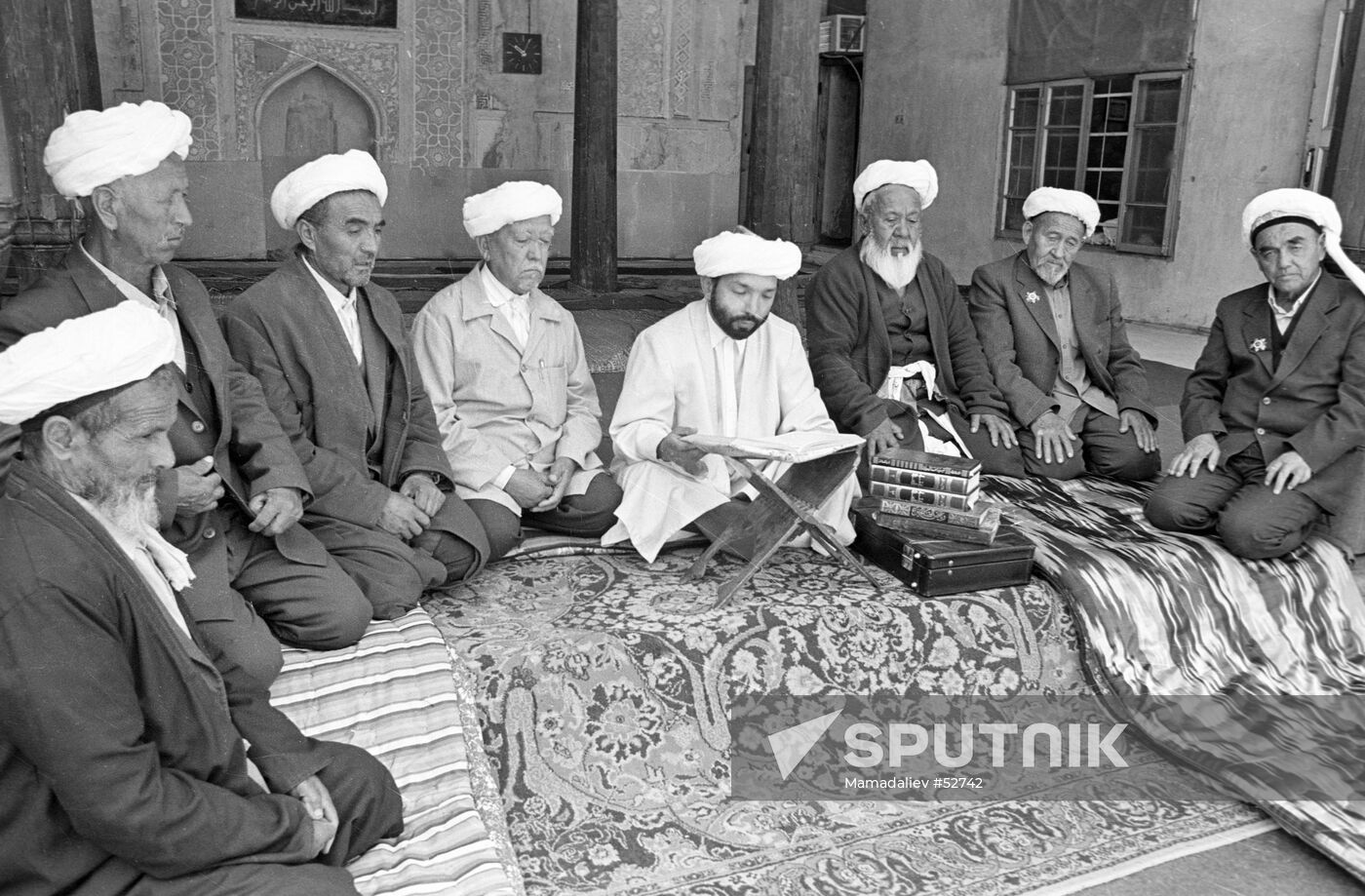 KORAN RECITAL OSH MOSQUE