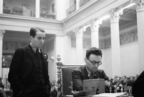 BOTVINNIK FLOHR CHESS