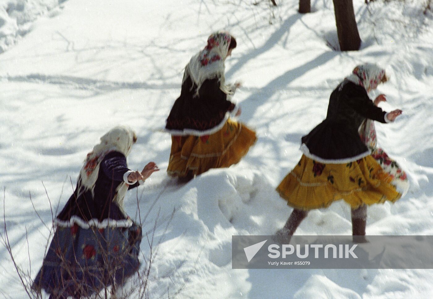 GIRLS FOREST WINTER