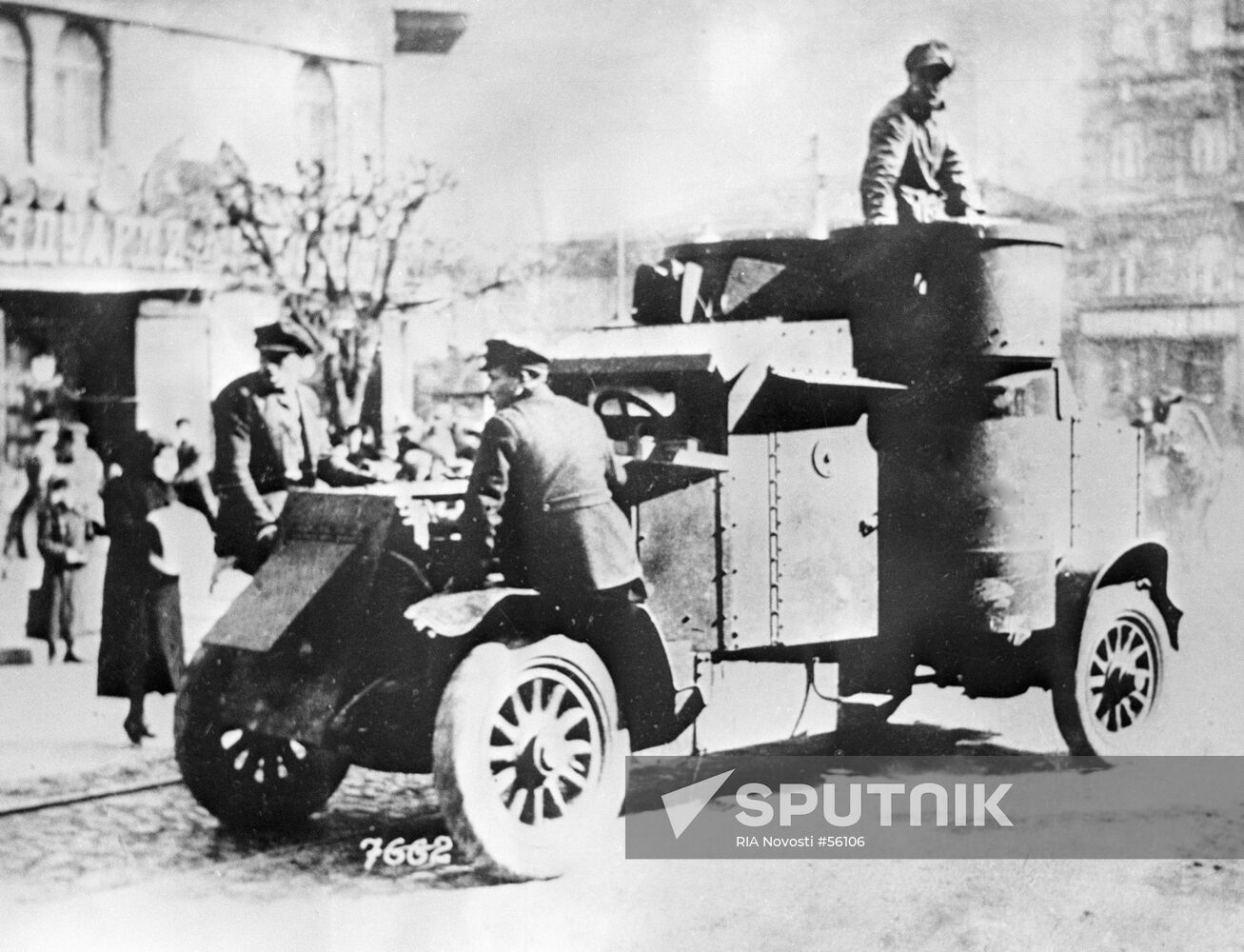 ARMORED CAR LIBERATION KIEV