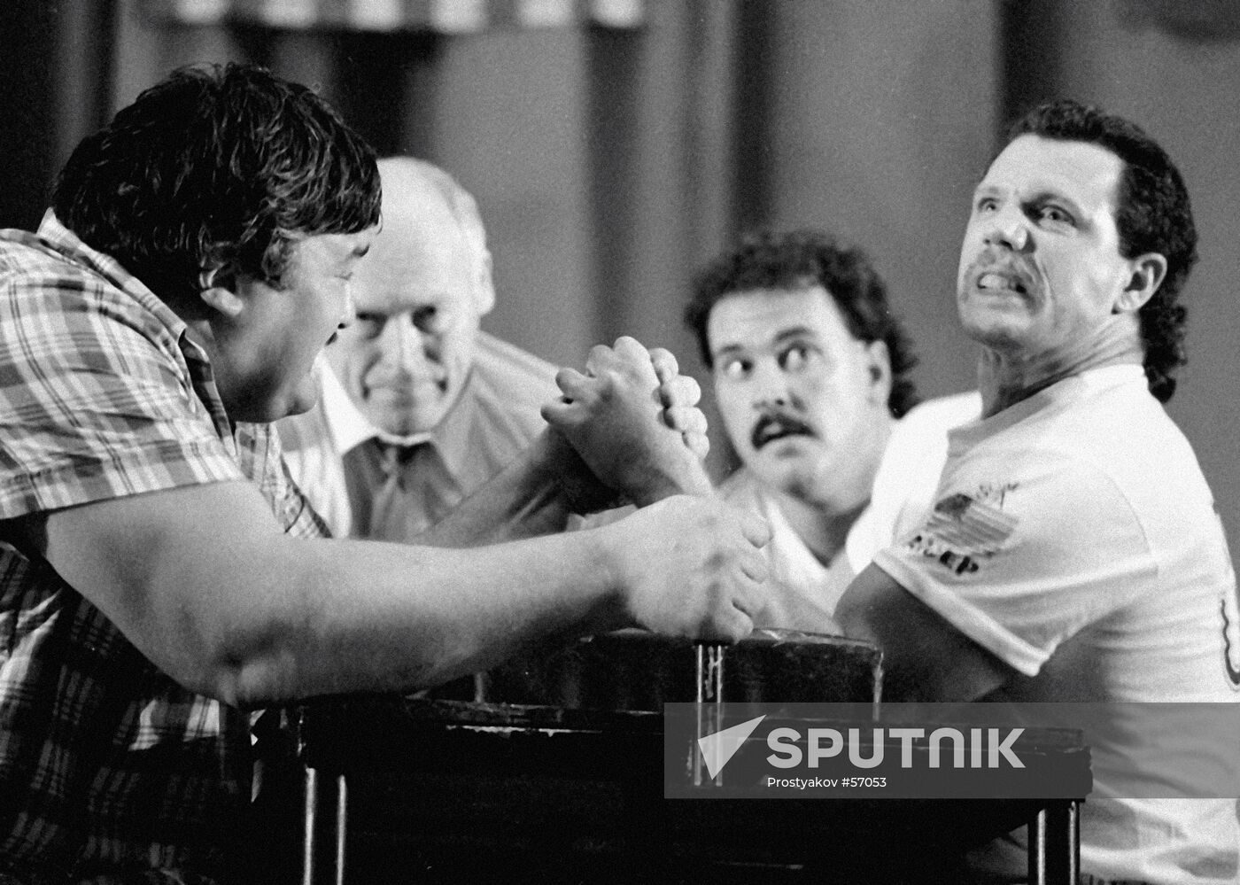 COMPETITIONS ARMWRESTLING TARASENKO DRUCE