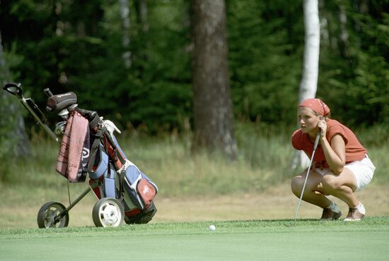 GOLF ROTMISTROVA