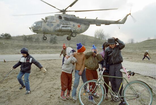 HELICOPTER EXERCISES CHILDREN