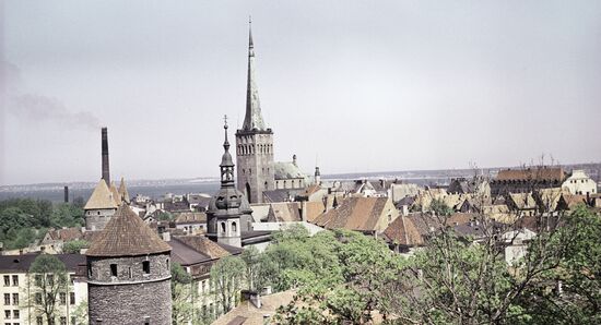 FORTRESS OLEVISTE BASTIONS