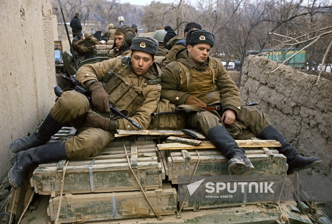 SOVIET TROOPS AFGHANISTAN