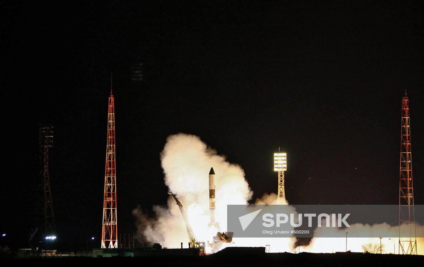 Launch of Soyuz booster rocket with Progress-M freighter