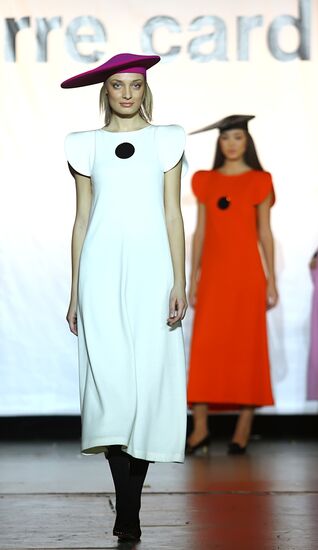 Show of Pierre Cardin's new spring/summer 2010 collection