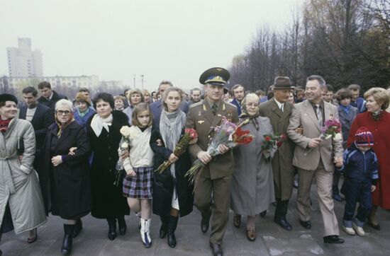 Vladimir Dzhanibekov and Georgyi Grechko