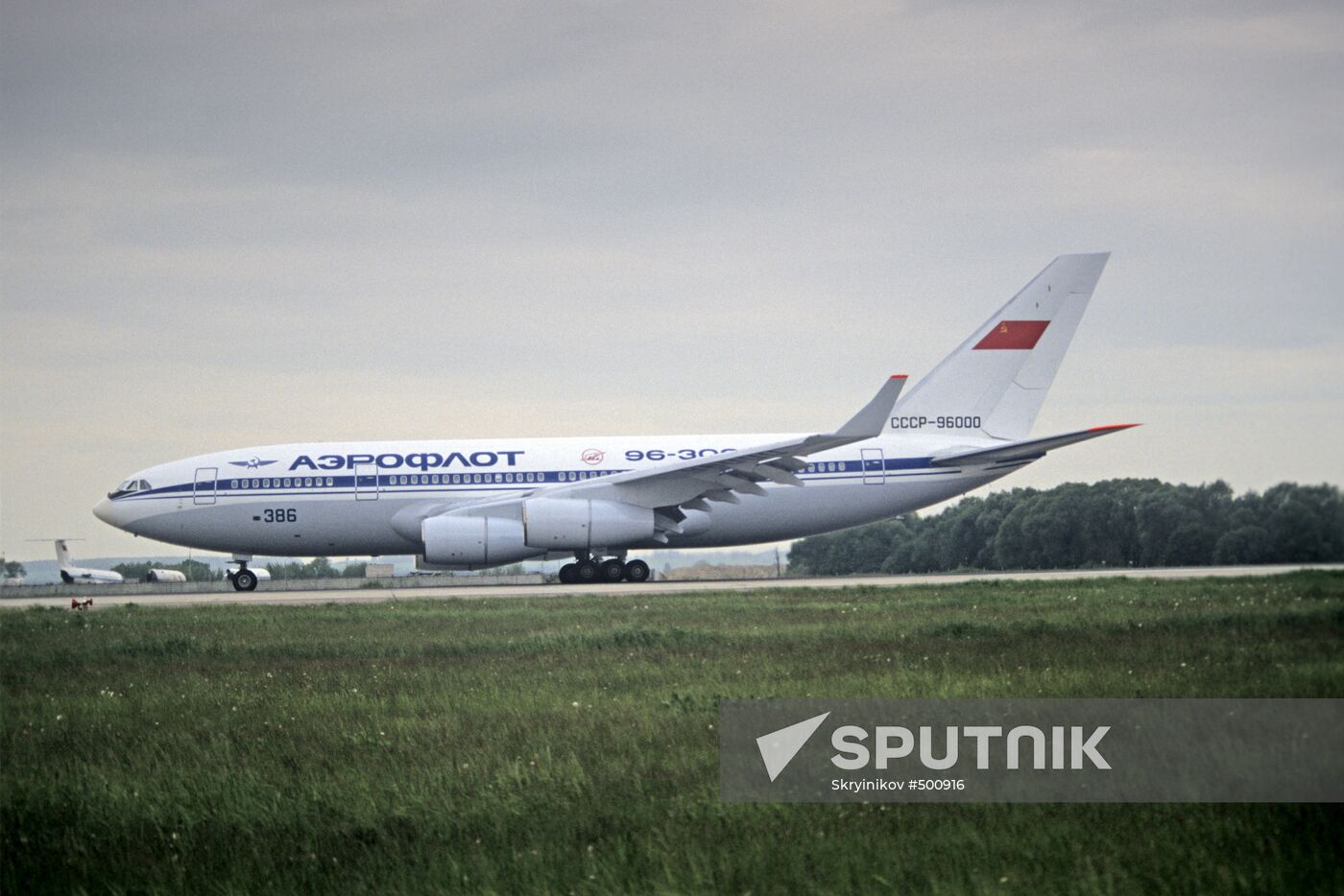 Ilyushin Il-96