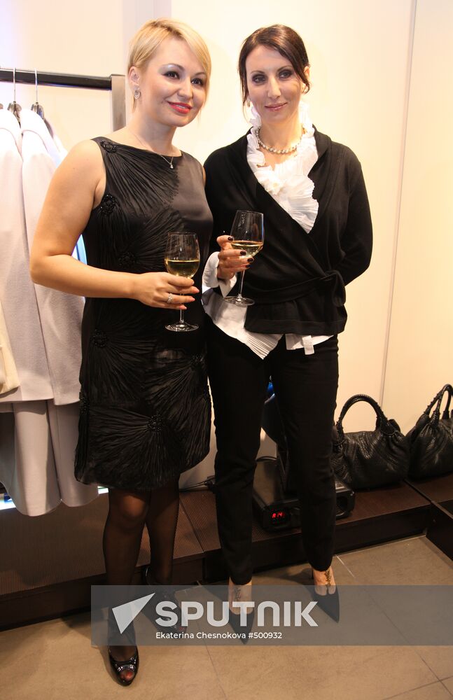Katya Lel and Alika Smekhova