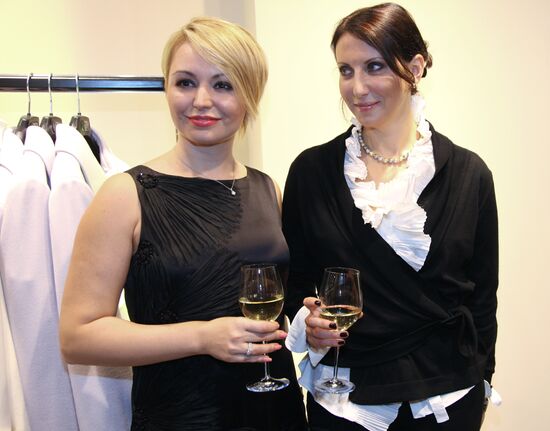 Katya Lel and Alika Smekhova