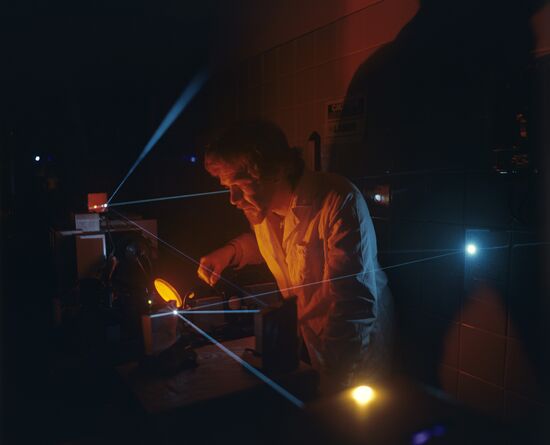Testing of spectroscopic instrument