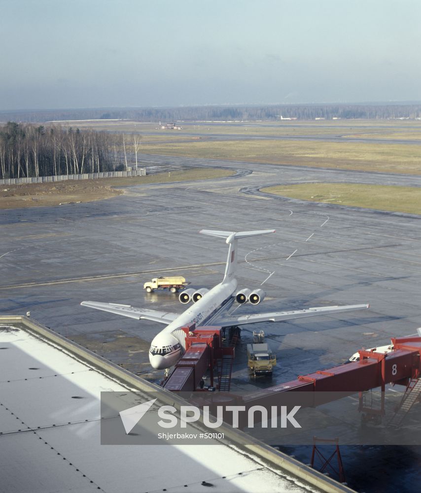 Il-62 airliner