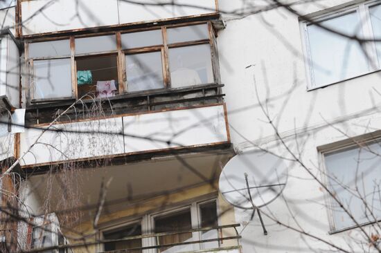 Drunk officer throws twin girls from 8th floor in Moscow