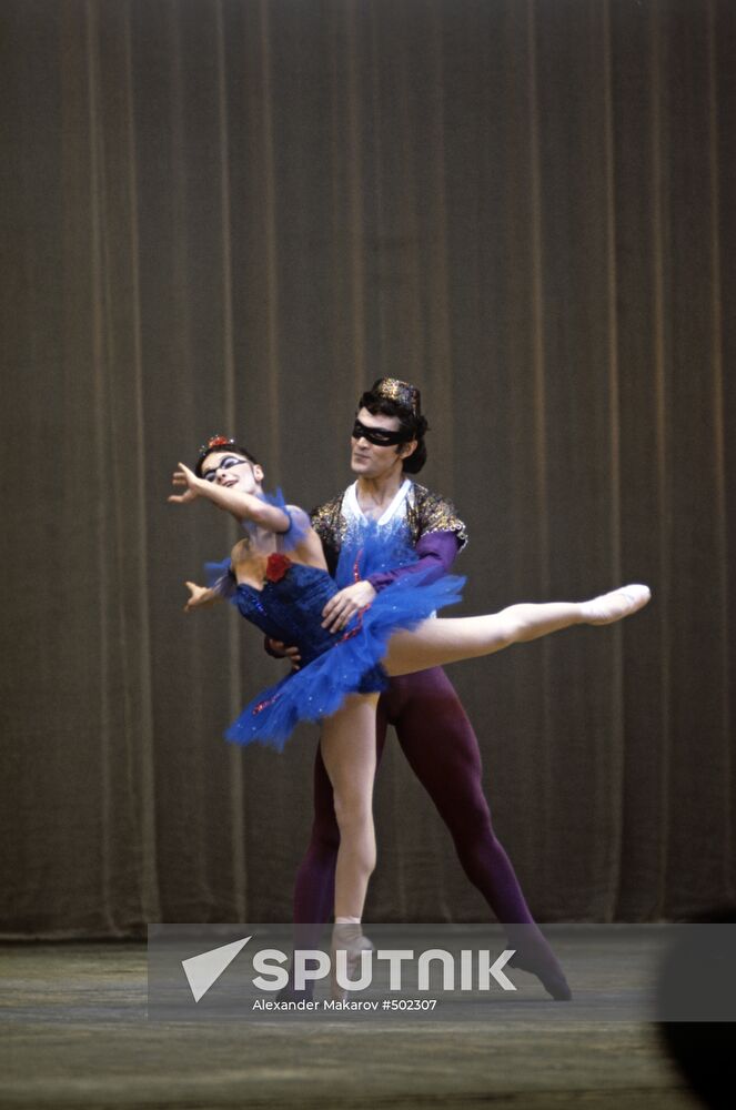 Ballet dancers Malika Sabirova and Muzzaraf Burkhanov