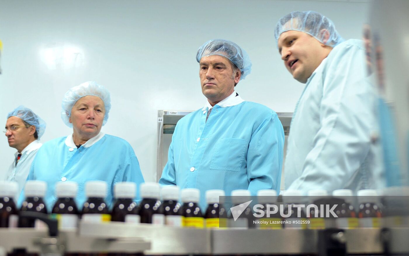 Viktor Yushchenko visits Borshchagovsky pharmaceutical plant