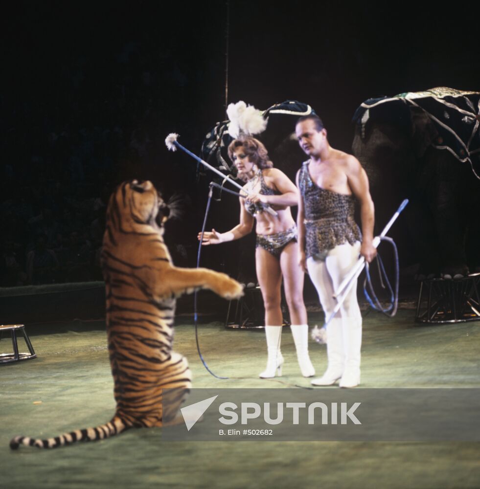 Elephant and tiger trainers Mstislav Zapashny and Dolores Zapash