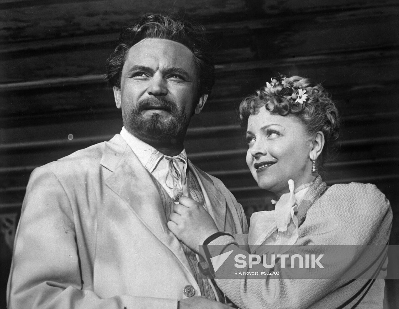Actors Sergei Bondarchuk and Lyudmila Tselikovskaya
