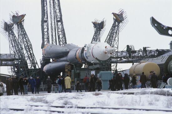 Soyuz TM-14 spaceship