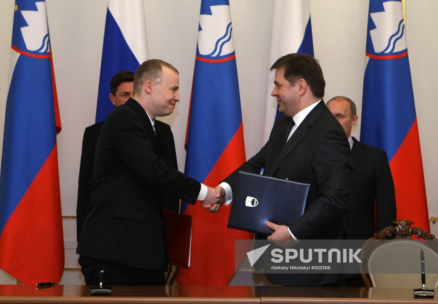 Russia, Slovenia sign South Stream gas pipeline deal